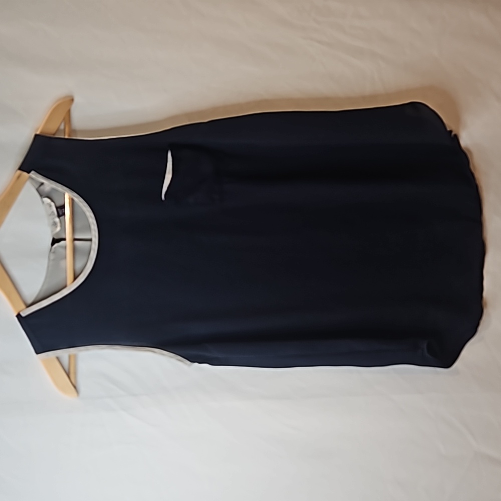 Olive & Oak Navy Blue and Cream Sheer Sleeveless Maternity Tank Size M